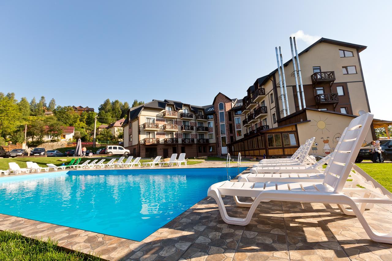 Hotel&Restaurant Premium Club Yaremche Exterior photo